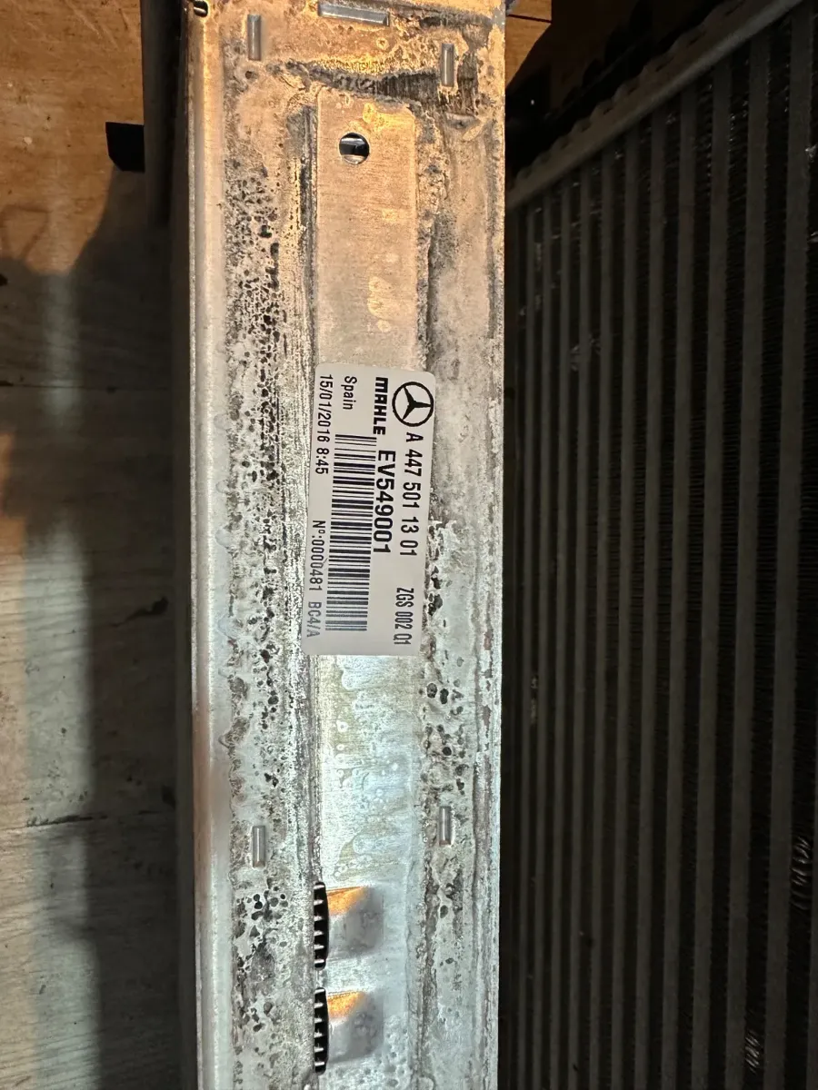 Mercedes Benz A4475011301 VİTO İntercooler Radyatör Orijinal – görsel 2