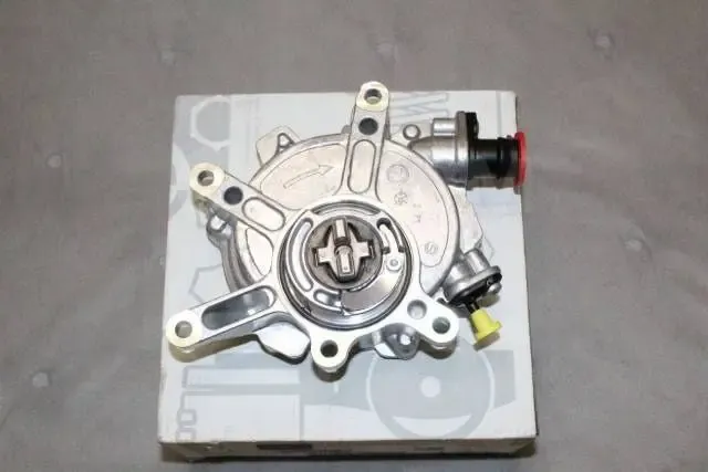 MERCEDES ORJ SIFIR VAKUM POMPA A2712301665 W204 W212 2712301665 – görsel 1